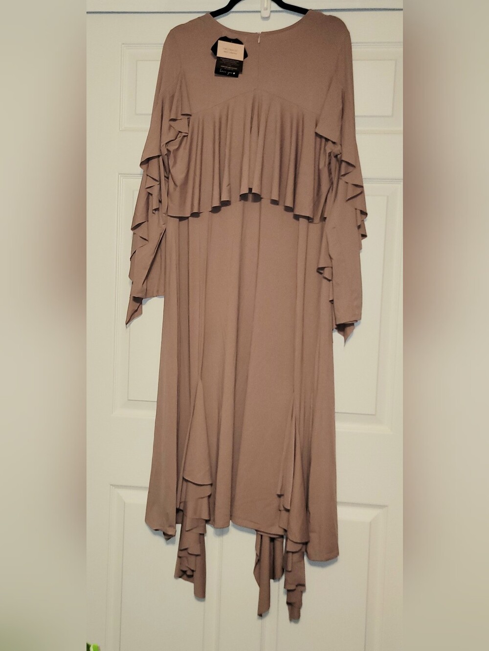Boutique Ruffle Maxi Dress - Picture 4 of 8